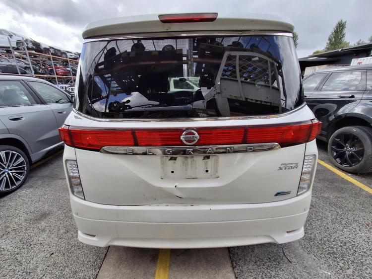 nissan Elgrand 2011 Parts & Wrecking