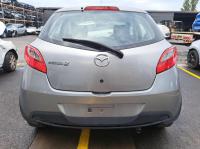 2011 Mazda 2 DE image 5