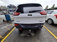2016 Jeep Cherokee KL image 5