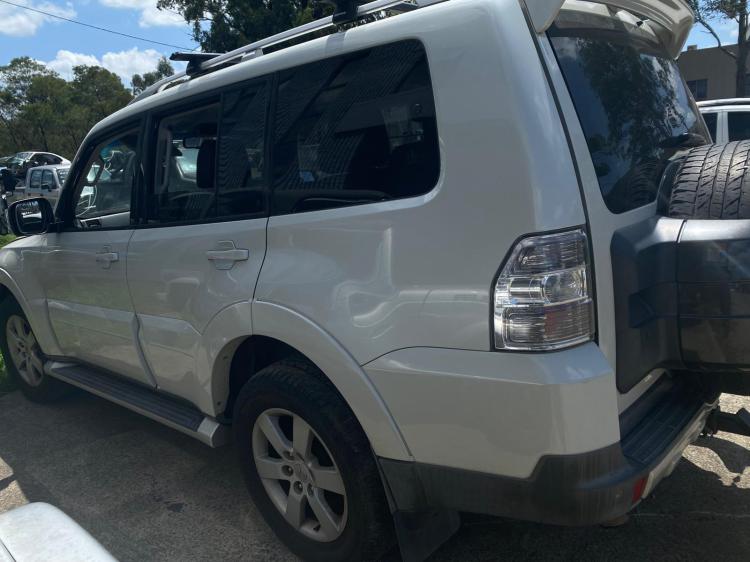 mitsubishi Pajero NS 2008 Parts & Wrecking