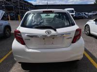 2015 Toyota Yaris NCP130R image 5