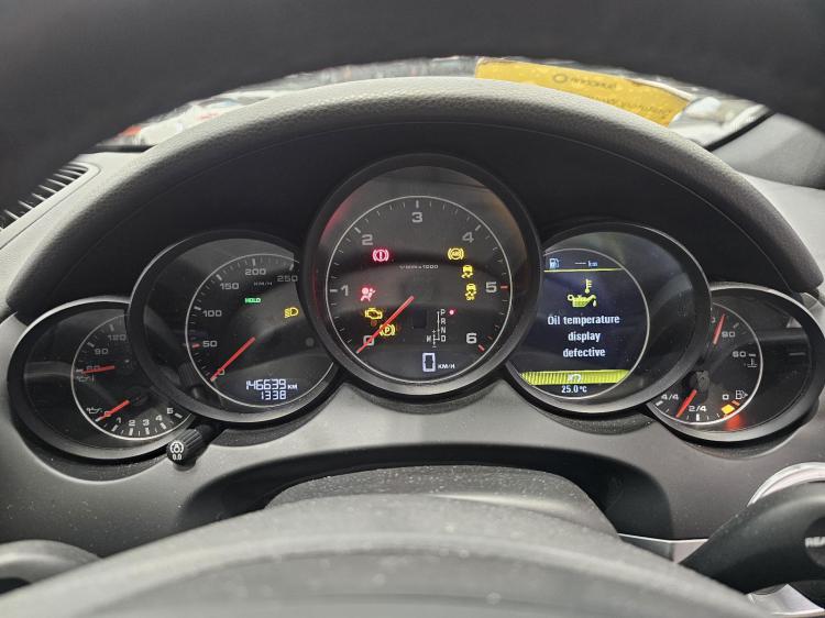 porsche Cayenne 92A 3.0DT CRCA AUTO 8SPD NAD CODE 4WD LUXURY Sep 2012 Parts & Wrecking