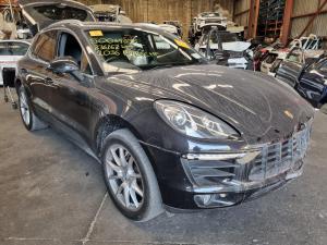 2016 Porsche Macan S DIESEL 95B image 5