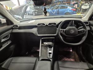 2025 Mg Zs ZS 1.5L 15FHC HEV AUTO 3SPD FWD ESSENCE HYBRID+ image 5