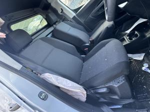 2022 Peugeot Partner K9 image 5