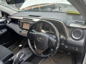2015 Toyota Rav4 XA40 image 5