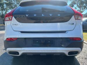 2017 Volvo S40 image 5