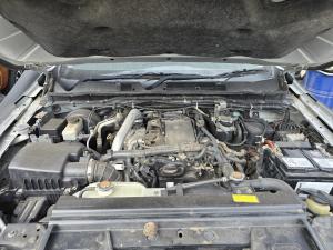 2015 Nissan Navara NP300 ST image 5