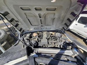 2007 Land Rover Defender L316 110 image 5