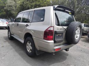 2005 Mitsubishi Pajero NP image 5