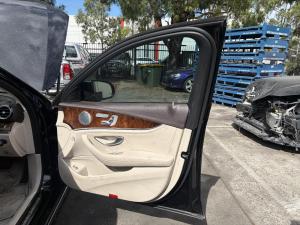 2017 Mercedes Benz E220 E220D image 5