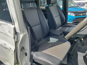 2018 Toyota Land Cruiser image 5