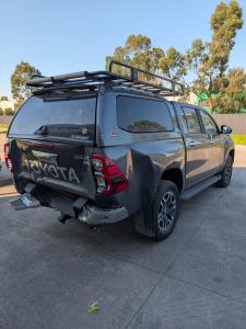 2021 Toyota Hilux SR5 image 5