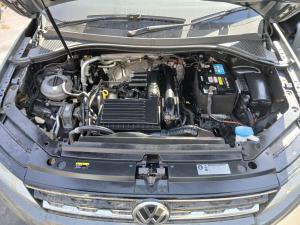 2017 Volkswagen Tiguan 5NA image 5