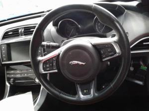 2016 Jaguar Xe 2.0T 204PT AUTO 8SPD RWD (25T R-SPORT) X760 SERIES image 5