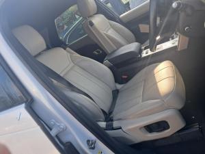 2017 Land Rover Discovery L462 image 5