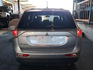 2013 Mitsubishi Outlander ZJ image 5