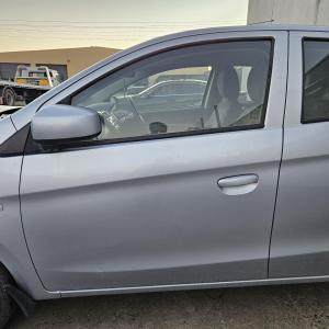 2014 Mitsubishi Mirage LA image 5