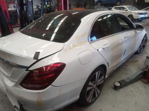 2016 Mercedes Benz C Class image 5