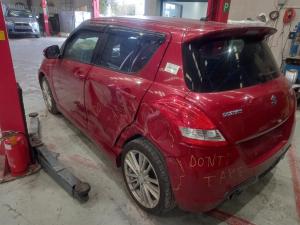 2012 Suzuki Swift image 5