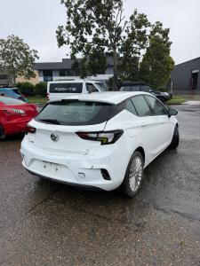 2017 Holden Astra BK image 5