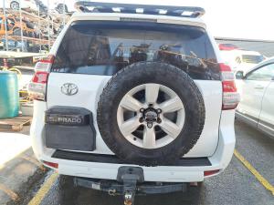 2015 Toyota Land Cruiser Prado GDJ150R image 5