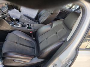2015 Holden Commodore VF image 5