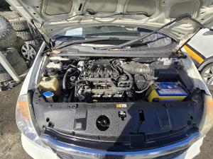 2014 Kia Grand Carnival VQ SI image 5
