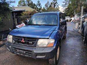 2001 Mitsubishi Pajero image 5