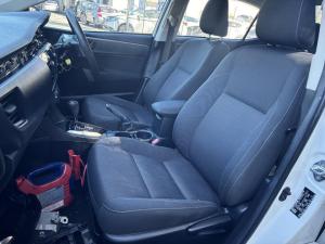 2015 Toyota Corolla image 5