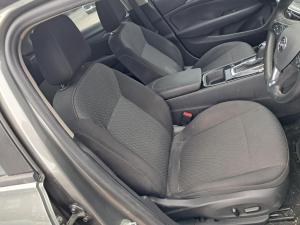 2019 Holden Commodore ZB image 5