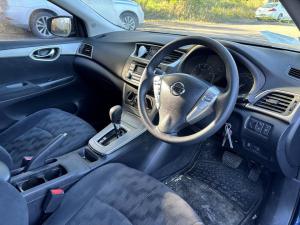 2015 Nissan Pulsar image 5