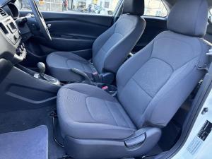 2014 Kia Rio image 5