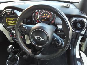 2013 Mini Cooper COOPER D image 5