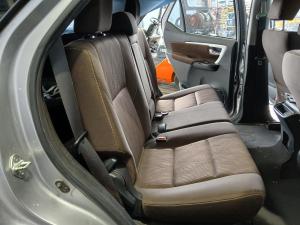 2017 Toyota Fortuner GUN156R image 5