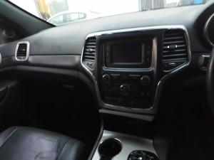 2014 Chrysler Grand Cherokee LAREDO 4X2 image 5