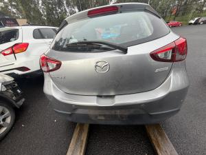 2015 Mazda 2 DJ image 5