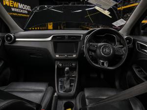 2018 Mg Zs 1.0I 10E4E AUTO 6SPD FWD ESSENCE image 5