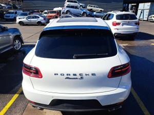 2016 Porsche Macan 95B image 5