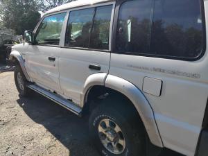 1999 Mitsubishi Pajero NL image 5