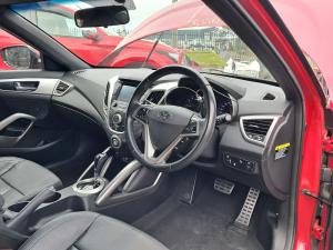 2016 Hyundai Veloster FS image 5