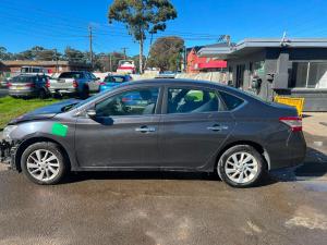 2013 Nissan Pulsar B17 image 5