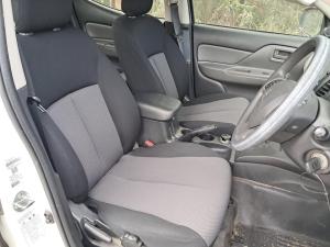 2017 Mitsubishi Triton image 5