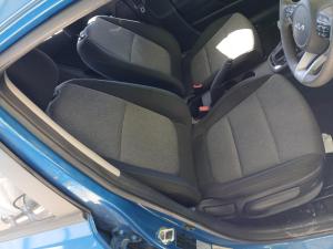 2022 Kia Stonic YB image 5