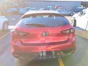 2019 Mazda 3 BP image 5
