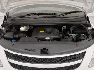2015 Hyundai Iload 2.5DT PLASTIC INLET D4CB MAN 6SPD RWD image 5