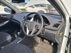 2015 Hyundai Accent RB image 5