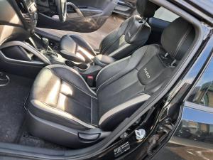 2013 Hyundai Veloster FS image 5