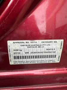 2013 Chrysler 300c LX image 5