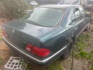1998 Mercedes Benz E280 W210 image 5